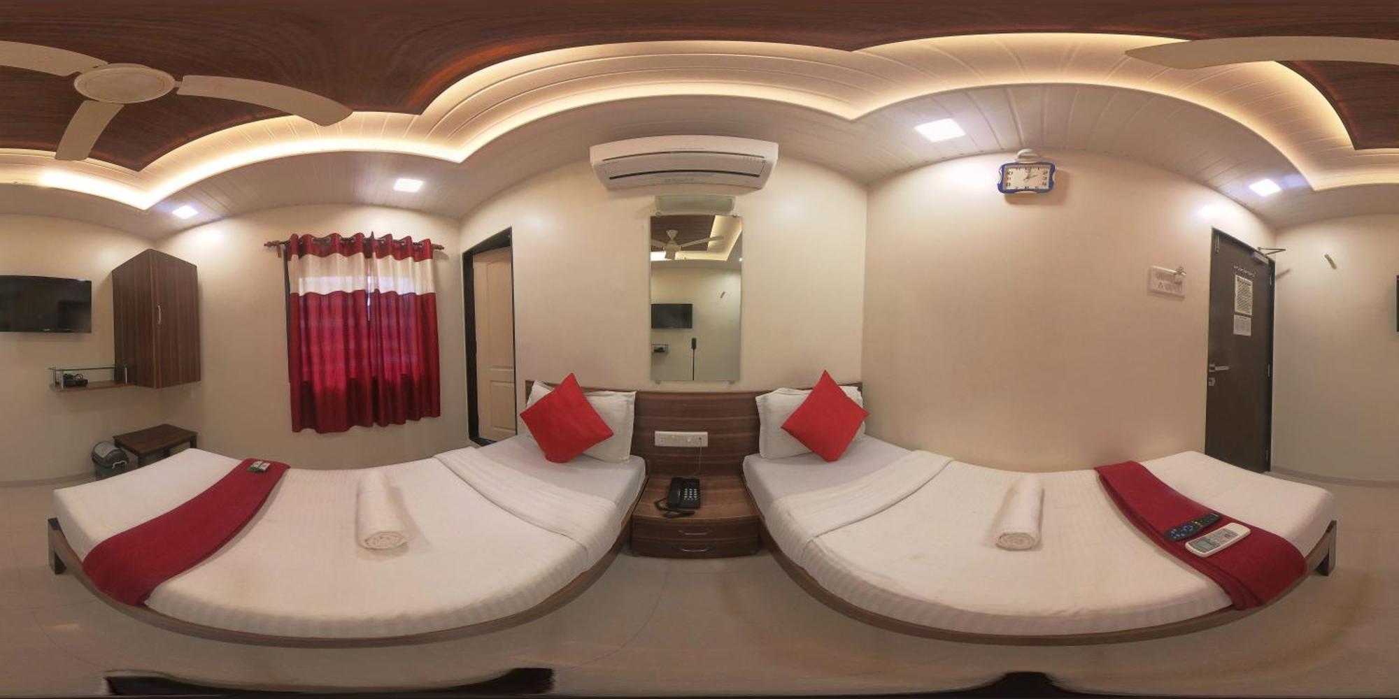 Hotel Briteway Mumbai Exteriör bild
